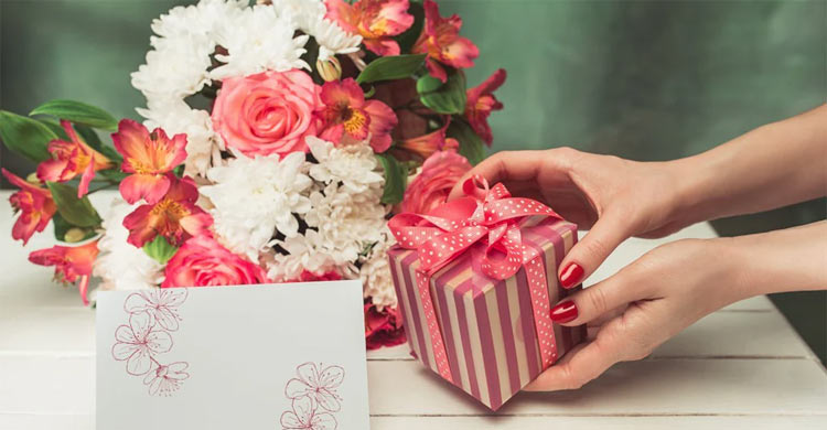 সঙ্গীর জন্মদিন ভুলে গেছেন? শেষ মুহূর্তে মন জয় করার উপায়