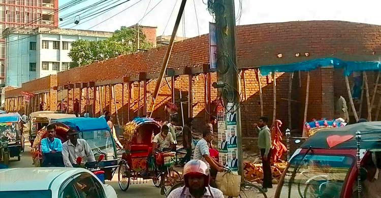 কুষ্টিয়ায় উচ্ছেদের ৭ দিনের মাথায় ফের দোকান নির্মাণ