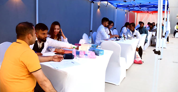 কুয়েতে পাঁচ শতাধিক প্রবাসী বাংলাদেশি পেলেন বিনামূল্যে চিকিৎসাসেবা