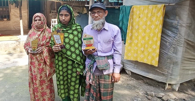 দৃষ্টিপ্রতিবন্ধী আরিফার ডাক্তার হওয়ার স্বপ্নে বড় বাধা অভাব