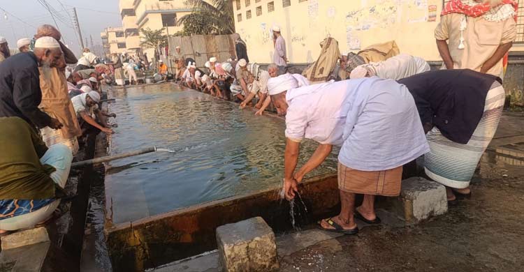 গাজীপুরে ৫ দিনের জোড় ইজতেমায় মুসল্লিদের উপচে পড়া ভিড়