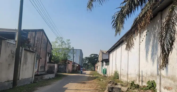 সমস্যায় জর্জরিত শেরপুর বিসিকে উৎসাহ হারাচ্ছেন ব্যবসায়ীরা