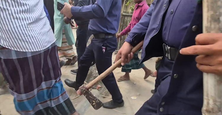 বগুড়ায় স্ত্রীকে কুড়াল দিয়ে কুপিয়ে হত্যা, স্বামী আটক