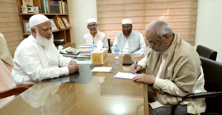 জামায়াতে যোগ দিলেন বিএনপির সাবেক এমপি আক্তারুজ্জামান