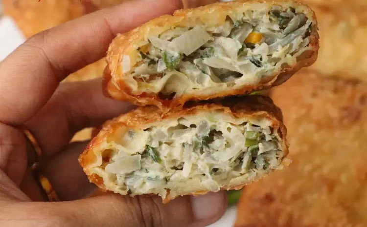 বিকেলের নাস্তায় রাখুন মোগলাই পরোটা