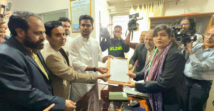 ঢাকা-১০ আসনে মনোনয়ন নিলেন আসিফ