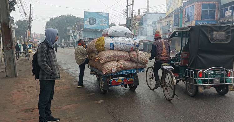 পঞ্চগড়ে হিমশীতল বাতাসে জনজীবনে দুর্ভোগ