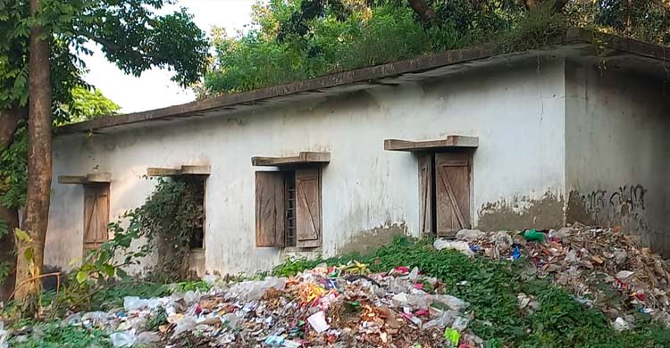 জয়পুরহাটে কৃষি কেন্দ্রগুলো এখন &lsquo;ভুতুড়ে বাড়ি&rsquo;, সেবা বঞ্চিত কৃষক