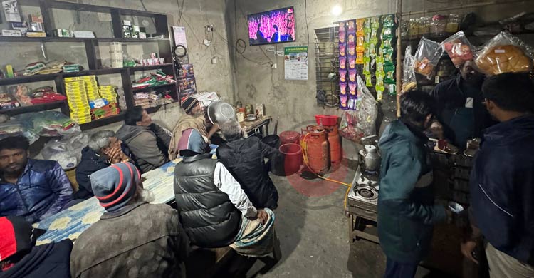 চা-কফির চুমুকে নির্বাচনি আলাপ, জমজমাট ব্যবসা