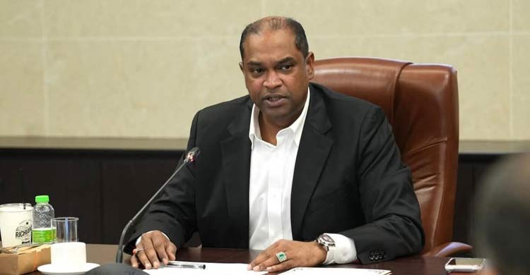 দালালমুক্ত হচ্ছে মালয়েশিয়ার শ্রমবাজার, শ্রমিকের সাক্ষাৎকার নেবে এআই