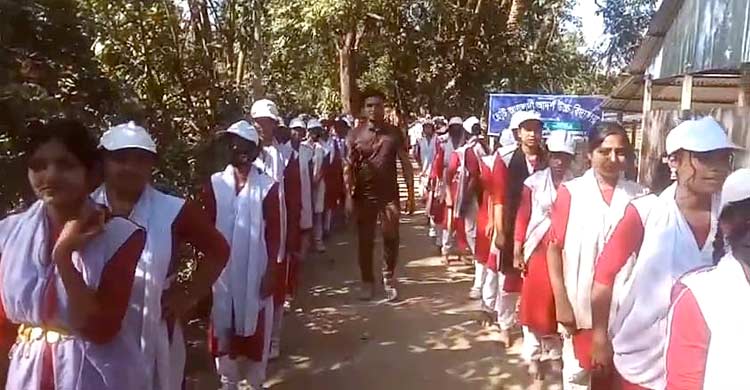 স্কুল শিক্ষার্থীদের দিয়ে স্লোগান, বিএনপি প্রার্থী জালালকে শোকজ