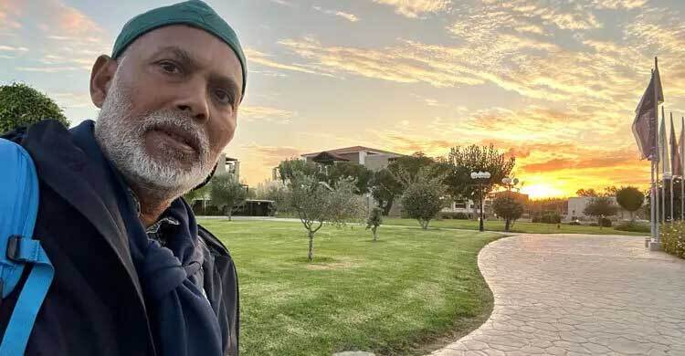 বইবোঝাই গাধা ও নৈতিকতার সংকট