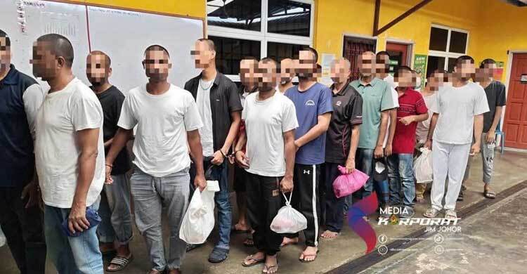 মালয়েশিয়ায় আজীবন নিষেধাজ্ঞা পেলেন ৫৯ বাংলাদেশি