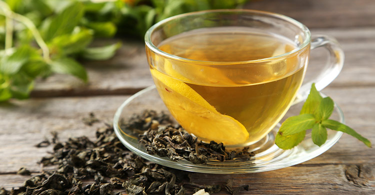 রাতে ভালো ঘুমের জন্য পান করুন ভেষজ চা