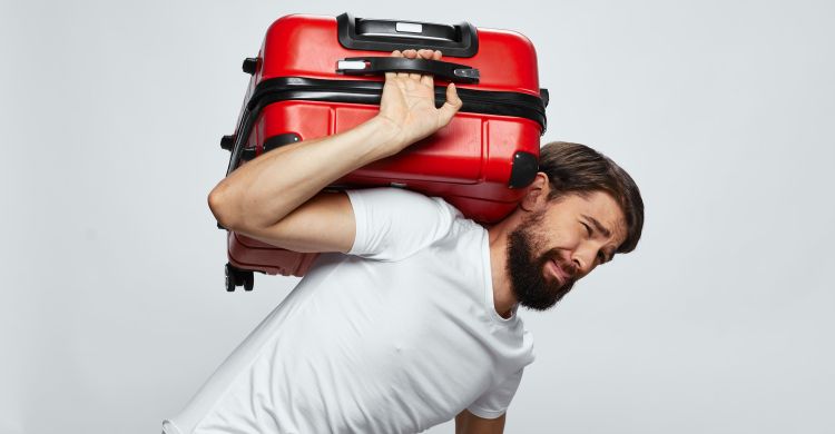 ব্যাগ অযথা ভারী হয়ে যাচ্ছে? জেনে নিন স্মার্ট প্যাকিংয়ের টিপস