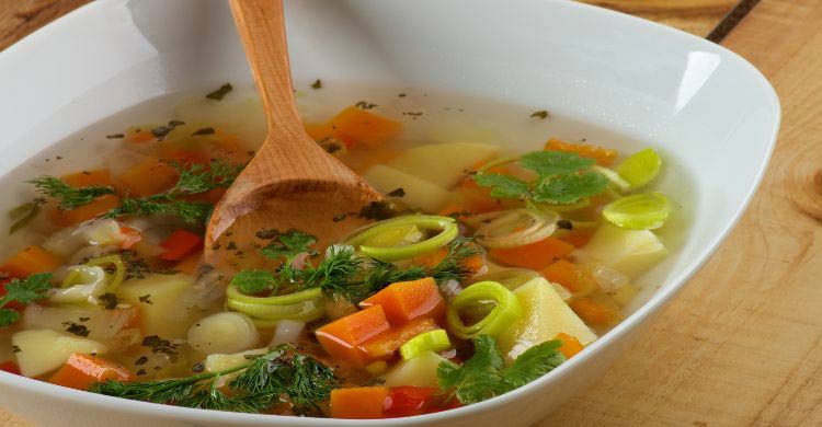 শরীর সতেজ রাখতে রাতে খান সবজির স্যুপ