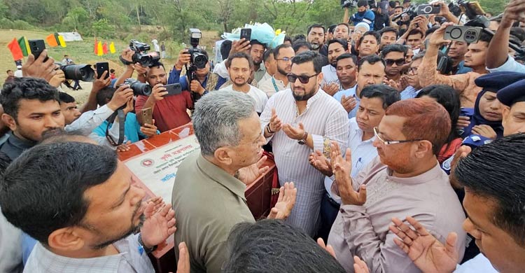 যতই শক্তিশালী হোক খাল দখলদারকে ছাড় দেওয়া হবে না: অর্থমন্ত্রী