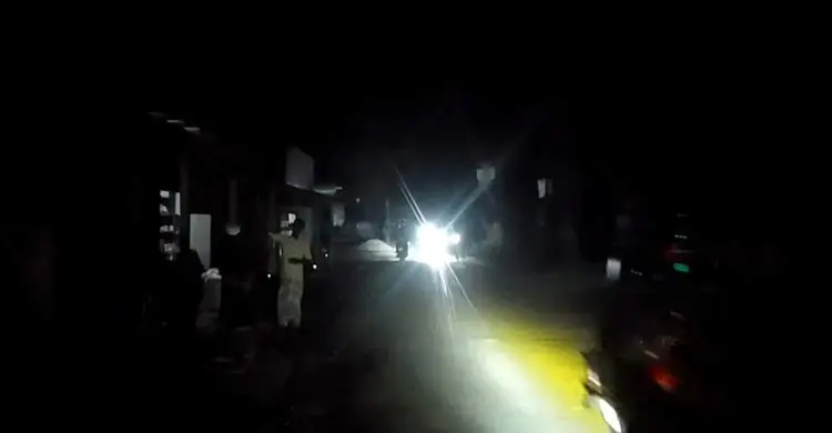 দিনে ১৫ ঘণ্টা পর্যন্ত লোডশেডিংয়ে অতিষ্ঠ জনজীবন