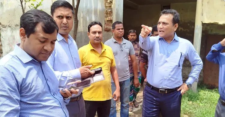 সিলিং ফ্যান খুলে পড়া স্কুলের সেই ভবনে পাঠদান বন্ধ ঘোষণা