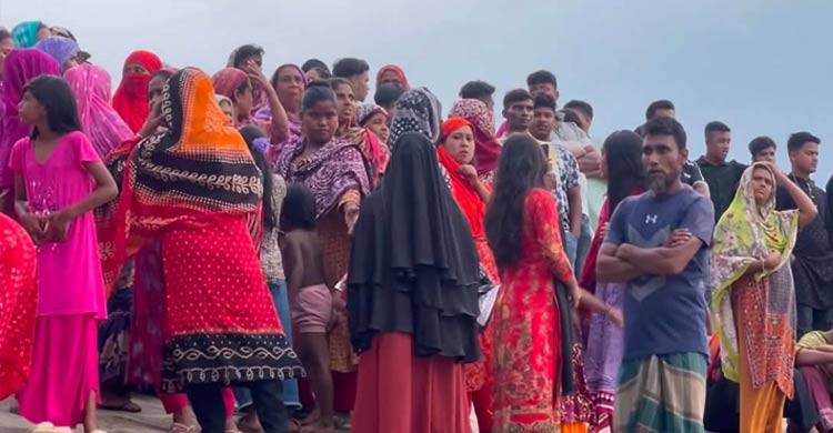 কুষ্টিয়ায় চার মাসের সন্তানকে নদীতে ফেলে দিয়ে মায়ের আত্মহত্যাচেষ্টা