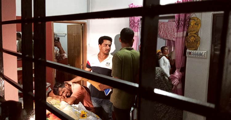 খুলনায় ভাড়া বাসা থেকে নানি ও দুই নাতির মরদেহ উদ্ধার