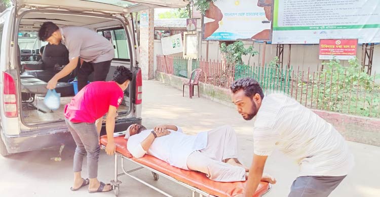 মুন্সিগঞ্জে প্রথম আলোর সাংবাদিককে কুপিয়ে-পিটিয়ে আহত, বিএনপি নেতা আটক