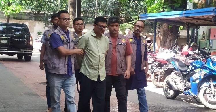 প্রধানমন্ত্রীর উপদেষ্টা সেজে ভুয়া গেজেট, হাজার কোটি টাকা ঋণ দিতে চিঠি