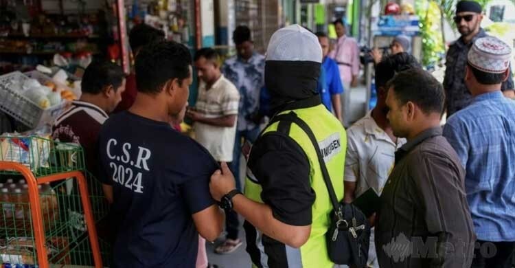 মালয়েশিয়ায় ঈদের সময় ধরপাকড়, সমালোচনার ঝড়