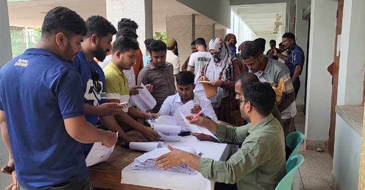 চুয়াডাঙ্গায় ২০ হাজার ফুয়েল কার্ড বিতরণ, কার্ড পেতে যা লাগবে