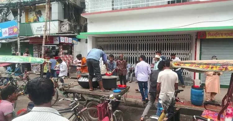 পহেলা বৈশাখে রিকশা-ভ্যানচালকদের আয়োজনে ভিন্ন মাত্রা