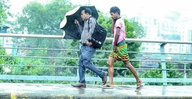 আজ দুপুরের মধ্যেই নামতে পারে বৃষ্টি