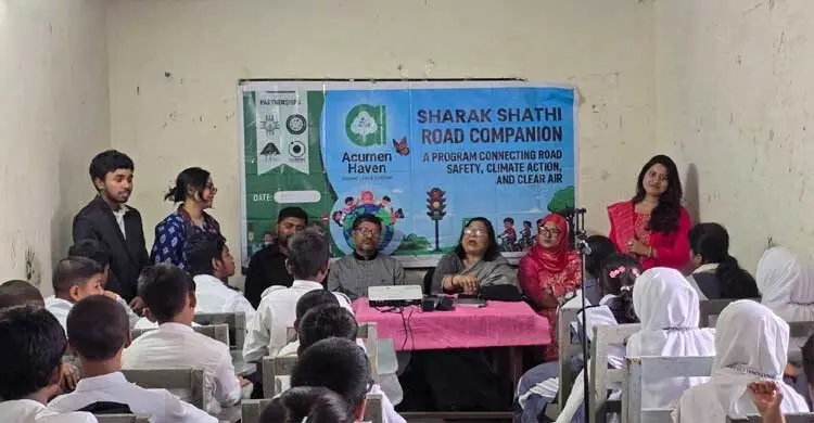 পরিবেশ রক্ষায় ‘সড়কসাথী’ অভিযানে শিক্ষার্থীরা