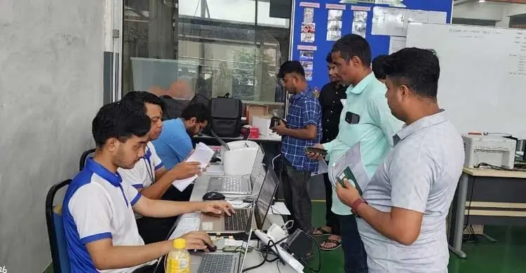 মালয়েশিয়ার আসাহি কোসেই কারখানায় বাংলাদেশিদের কনস্যুলার সেবা