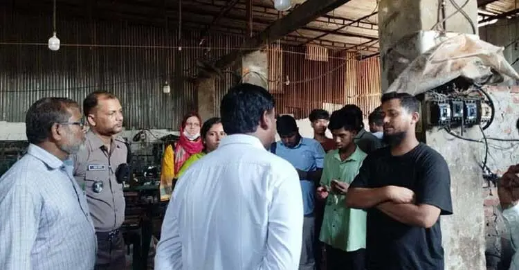 চট্টগ্রামে ২ ডাইং কারখানায় গ্যাস সংযোগ বিচ্ছিন্ন, ১৬৫ কেজি পলিথিন জব্দ