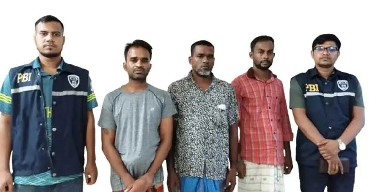 যশোর পিবিআইয়ের জালে খুলনার তিন প্রতারক