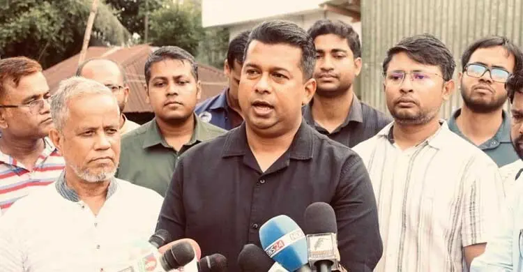 বাঁশখালীতে বন্যাদুর্গত ১০০ পরিবার পাচ্ছে নতুন ঘর: ডিসি জাহিদুল