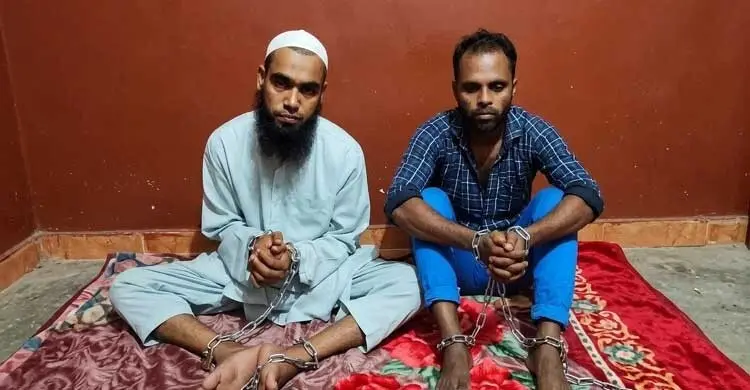 মিশরে দুই প্রবাসীকে শিকলে বেঁধে নির্যাতন: ৩ বাংলাদেশির ৫ বছর সাজা