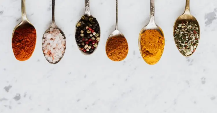 হৃদরোগের হুমকি লুকিয়ে আছে আপনার খাবার টেবিলেই – বলছেন পুষ্টিবিদ