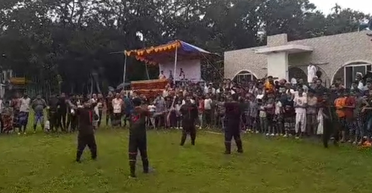 ফরিদপুরে ঐতিহ্যবাহী লাঠি খেলা অনুষ্ঠিত