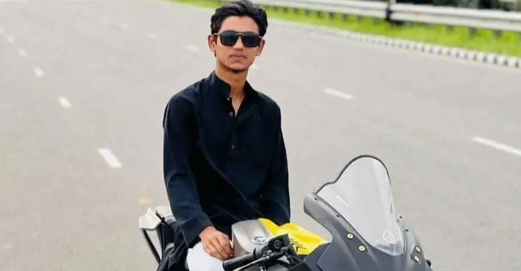 ফরিদপুরে অটোরিকশা-মোটরসাইকেল সংঘর্ষ, প্রাণ গেলো কলেজছাত্রের