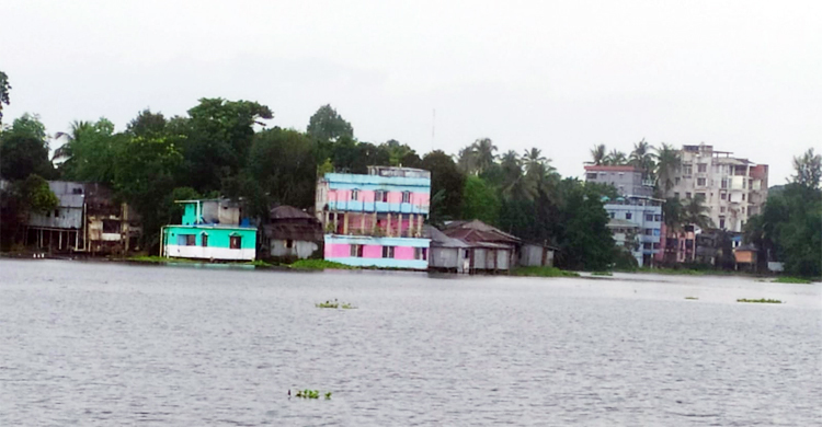 কাপ্তাই লেকের অস্বাভাবিক পানি বৃদ্ধিতে নিম্নাঞ্চল প্লাবিত