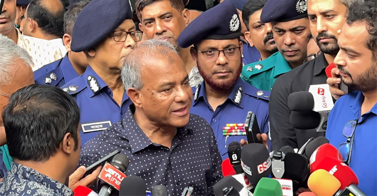 ভারত ও ফ্যাসিস্টদের ইন্ধনে পাহাড়ের ঘটনা: স্বরাষ্ট্র উপদেষ্টা