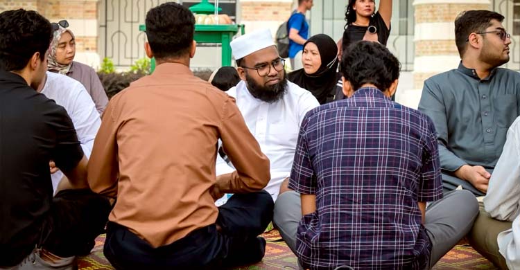 মারদেকা মাঠে ৫ হাজার মানুষের মিলনমেলা, সঙ্গী হলেন বাংলাদেশিরাও