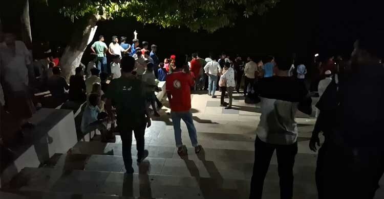 খান জাহান আলীর মাজারের দিঘিতে শিশুকে টেনে নিয়ে গেলো কুমির