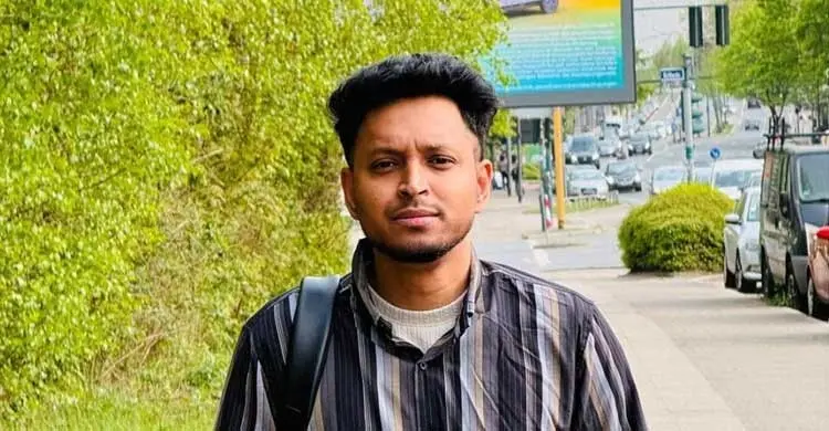 জার্মানি কি সত্যিই সুযোগের দেশ নেই, নাকি আমরাই অযোগ্য?