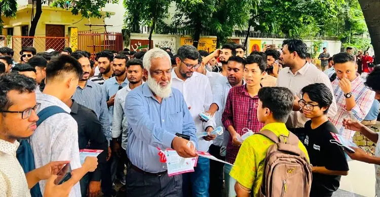 ডেঙ্গু নির্মূলে চিকিৎসার চেয়ে প্রতিরোধমূলক ব্যবস্থা বেশি কার্যকর