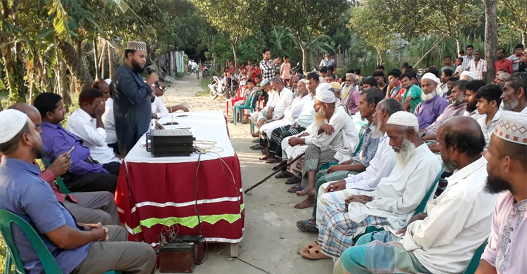 কিশোরগঞ্জে সড়ক উন্নয়নে গ্রামবাসীর মতবিনিময়
