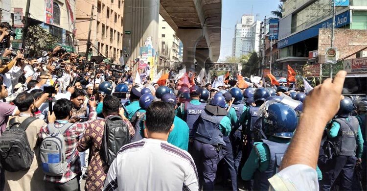 হিযবুত তাহরীরের কর্মসূচি ঘিরে বায়তুল মোকাররমে কড়া নিরাপত্তা