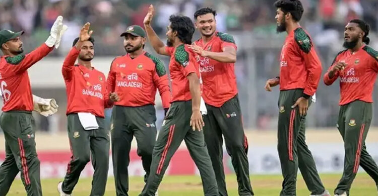 ওয়ানডেতে ব্যর্থতার জন্য ঘরোয়া ক্রিকেটের মানকে দায়ী করলেন ফাহিম