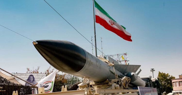 পারমাণবিক অস্ত্র চুক্তি থেকে বেরিয়ে আসার পরিকল্পনা করছে ইরান